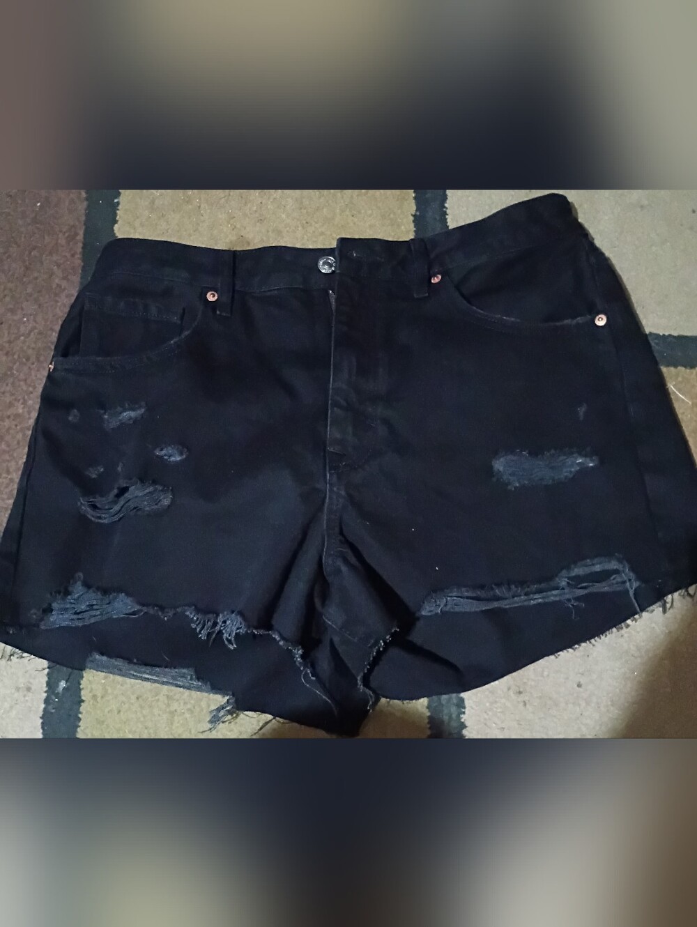 Forever 21 Black High Rise Black Denim Shorts sz. 30
